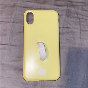 iPhone XS loopy phone case.